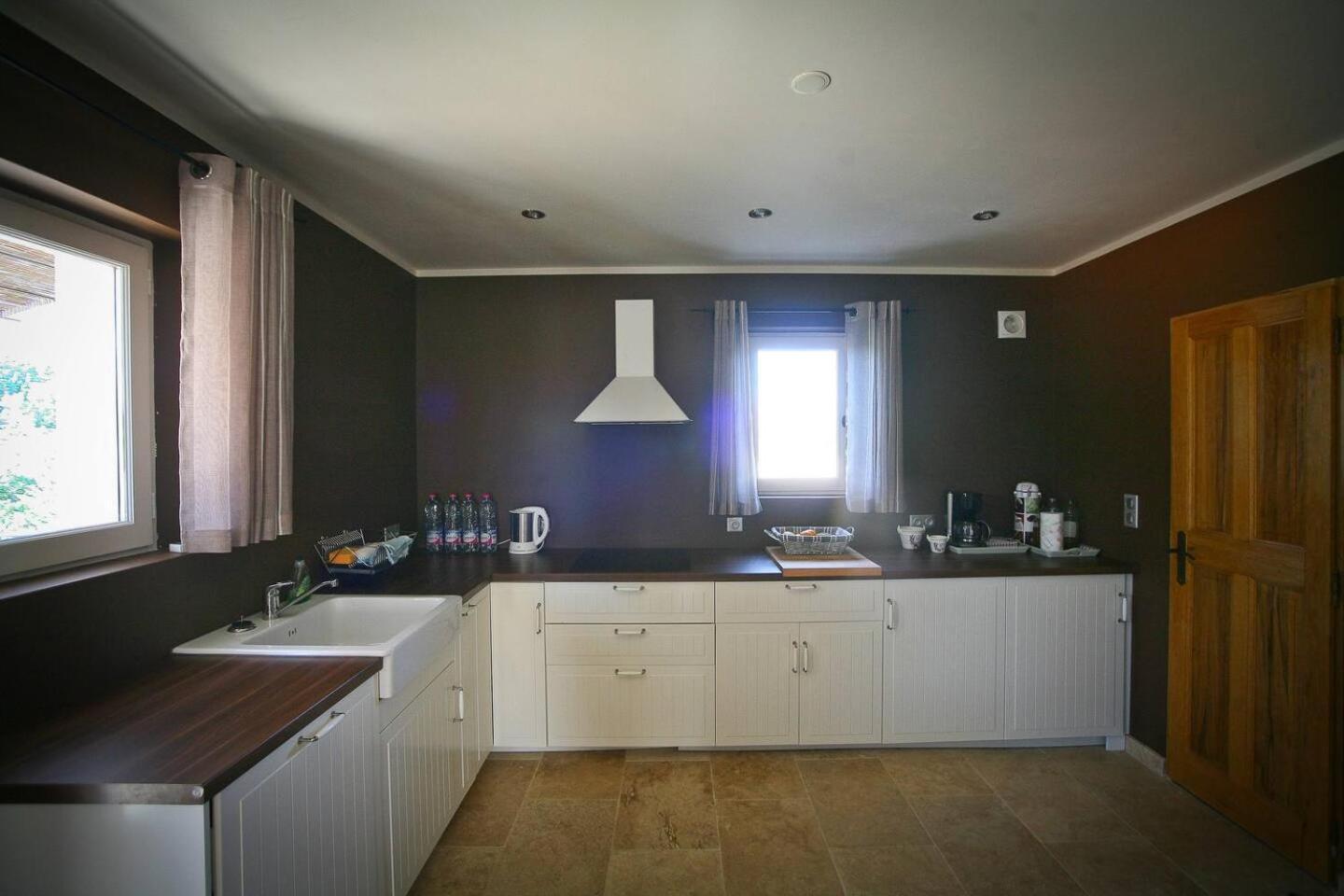La Petite Colline Villa Апт Екстериор снимка